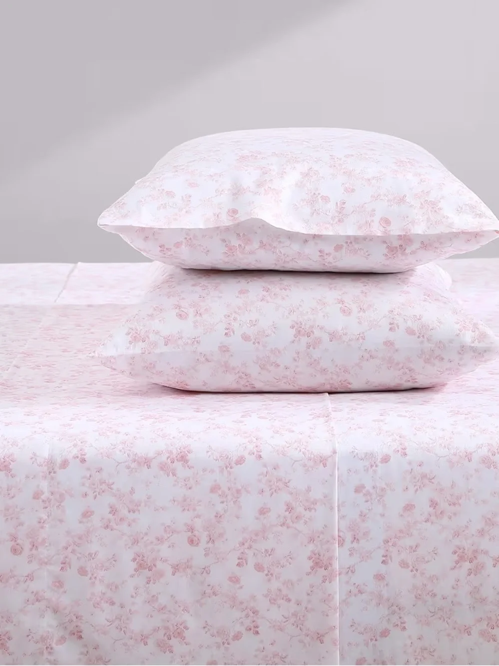 Laura Ashley - Queen Sheet Set, Buttery-Soft Cotton Sateen 2 cases (Bella Pink))